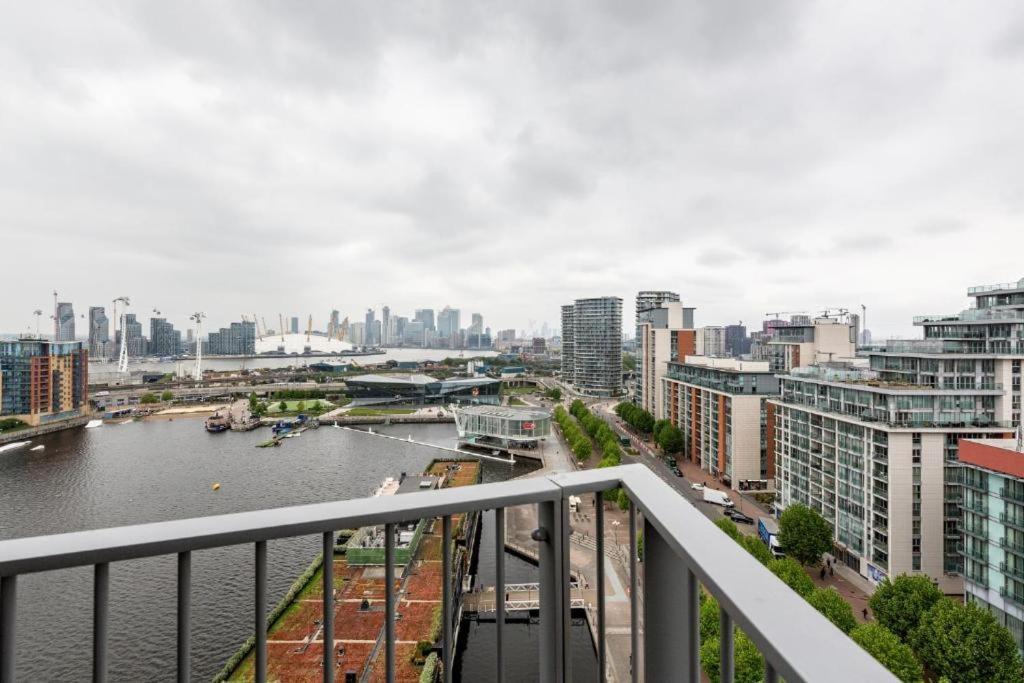 Excel Dock Apartments London Luaran gambar