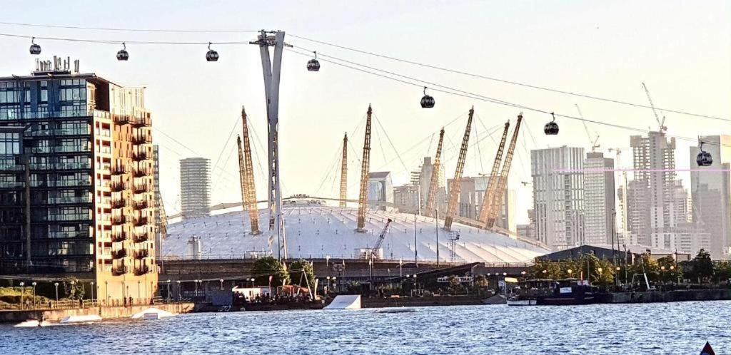 Excel Dock Apartments London Luaran gambar