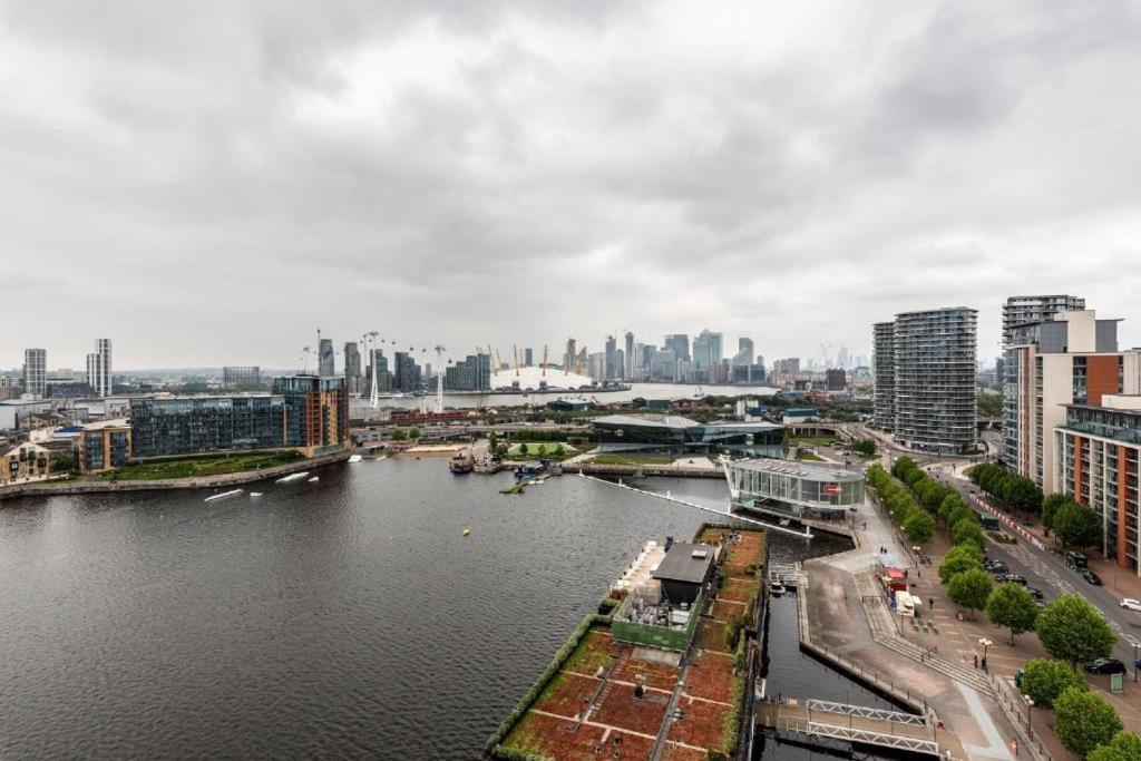 Excel Dock Apartments London Luaran gambar
