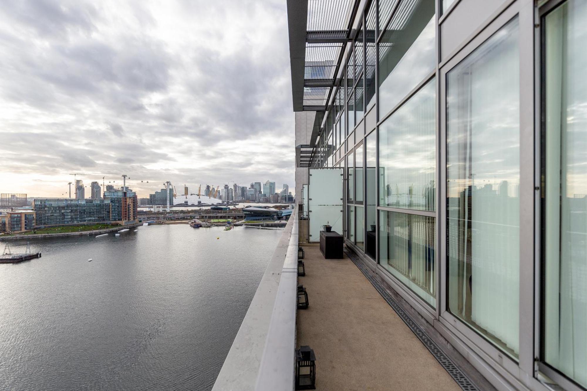 Excel Dock Apartments London Luaran gambar